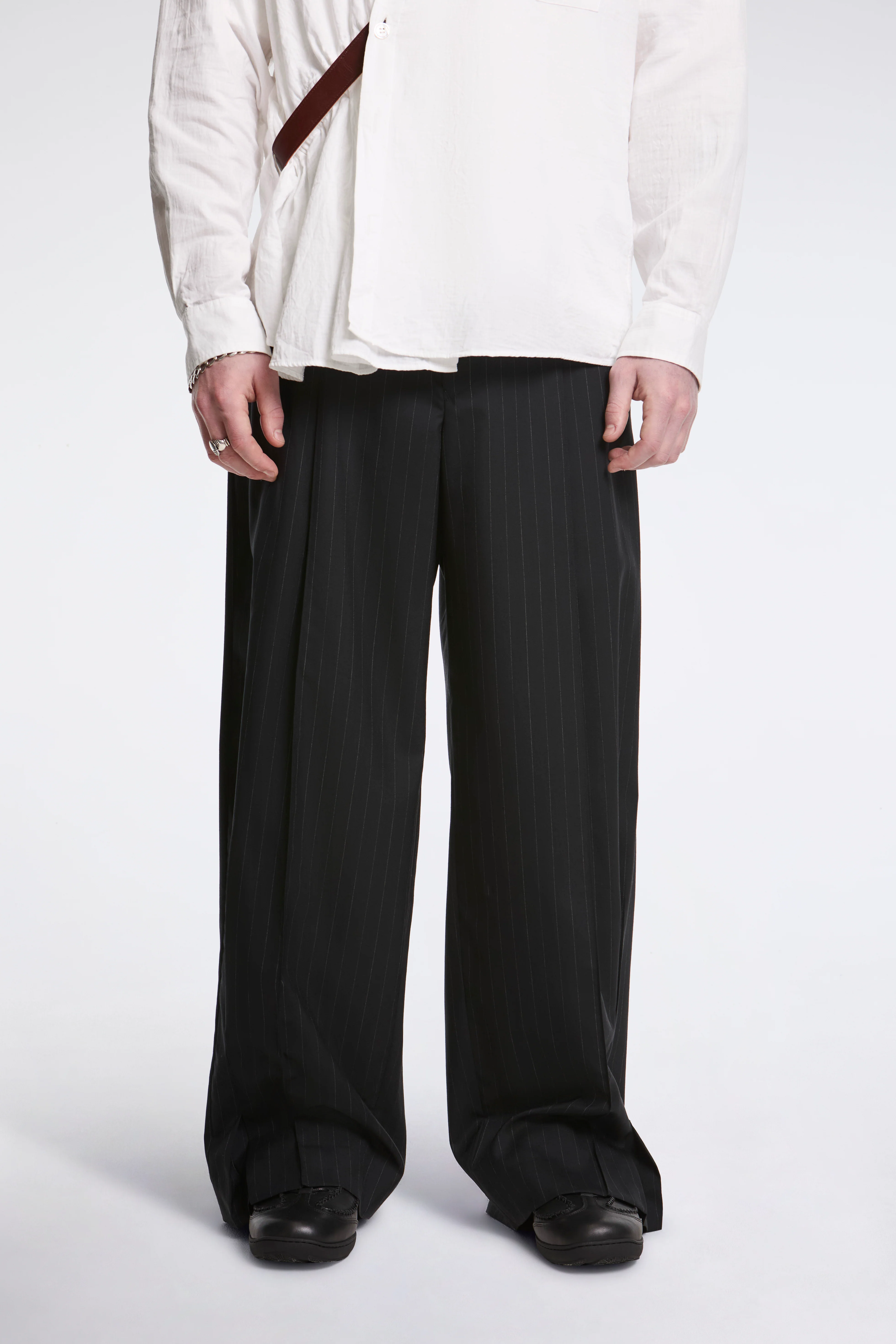 Pleated Stripe Summer Wool Pants Black - Image 2